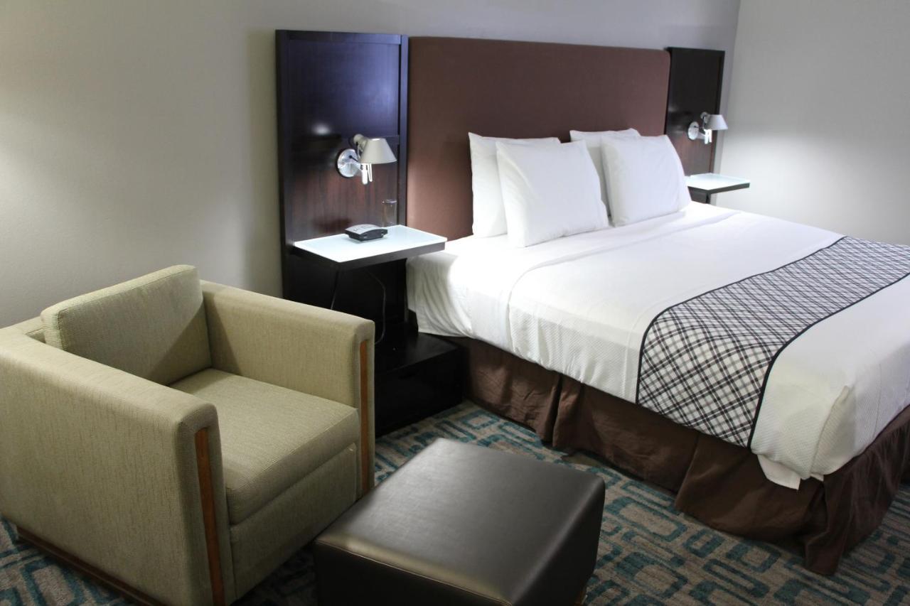 Westbridge Inn & Suites Carrollton Екстериор снимка