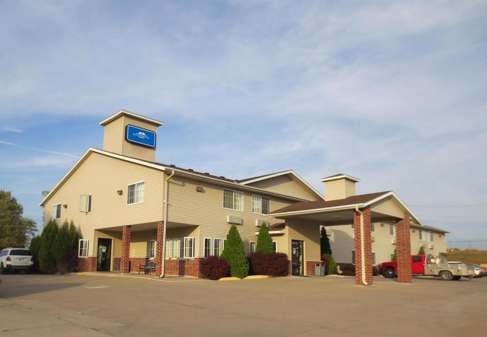 Westbridge Inn & Suites Carrollton Екстериор снимка